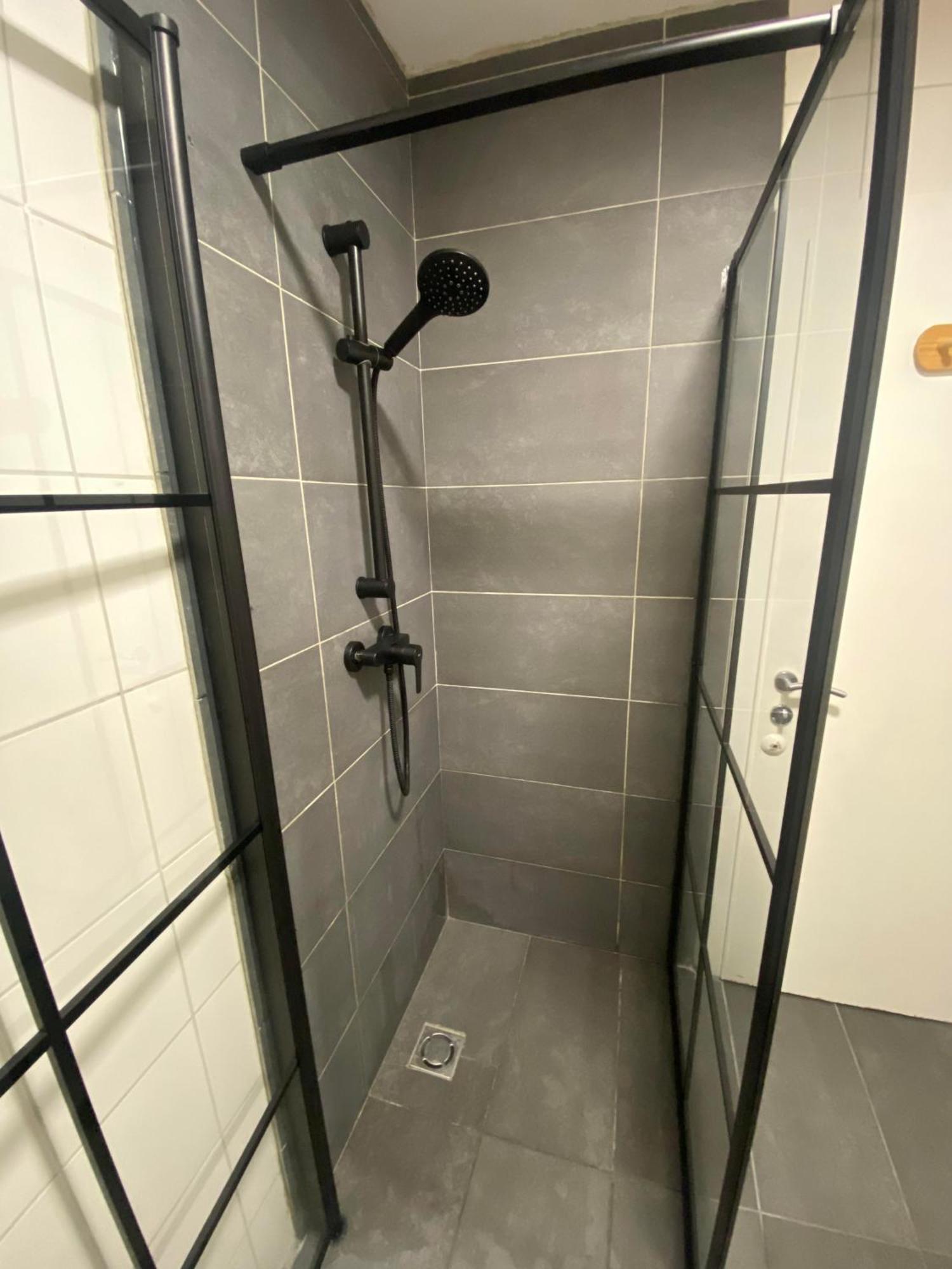 Moderne Wohnung Naehe Hauptbahnhof Линц Екстериор снимка
